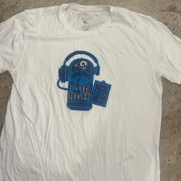 Bud Light T-shirt size large - Picture 1 of 4